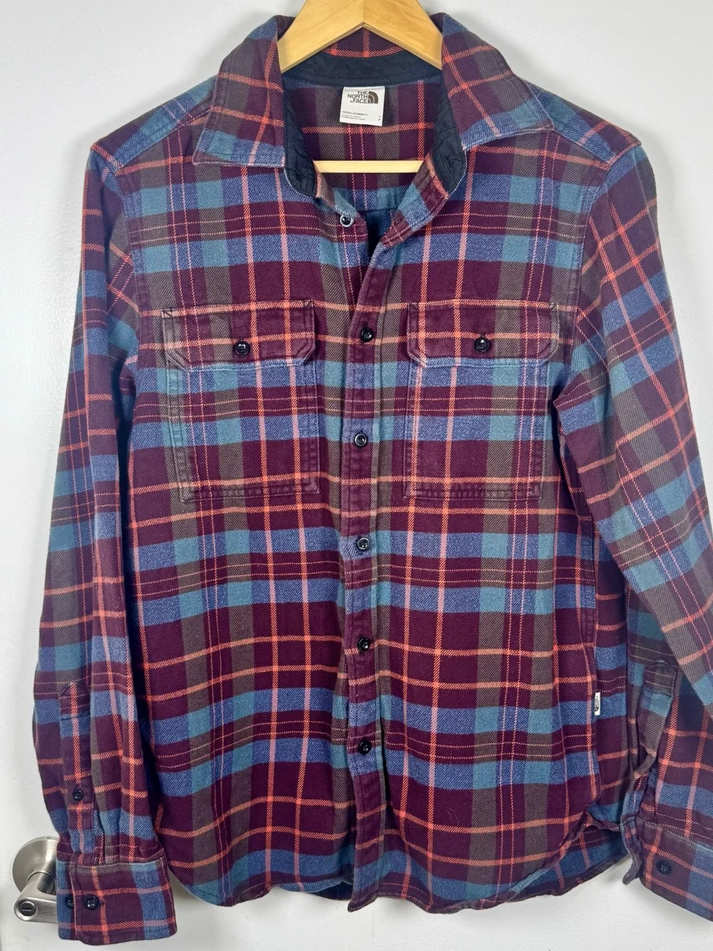 The North Face 100% Cotton Flannel Plaid Button Up Shirt Men’s Small Cabincore